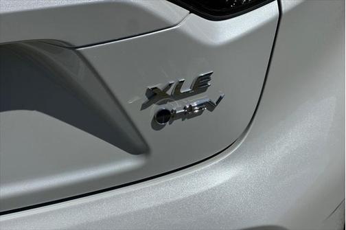 2025 Toyota Corolla Hybrid XLE