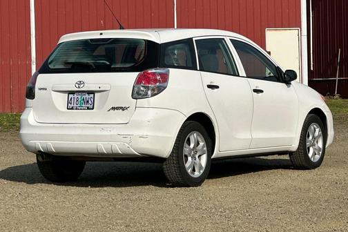 2007 Toyota Matrix Base