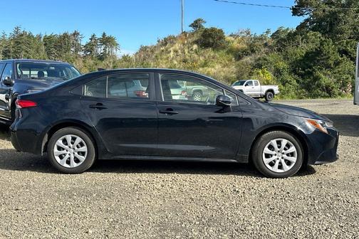 Midnight Black Metallic 2026 Toyota Corolla LE