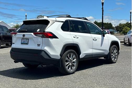 2020 Toyota RAV4 XLE Premium