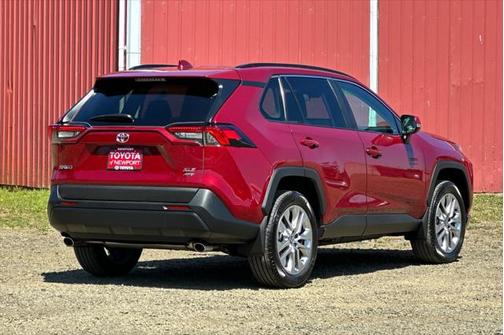 2025 Toyota RAV4 XLE Premium