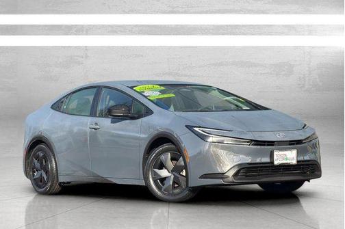 2024 Toyota Prius XLE