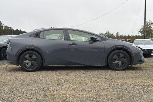 2024 Toyota Prius XLE