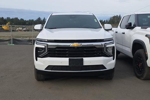 2025 Chevrolet Suburban LS
