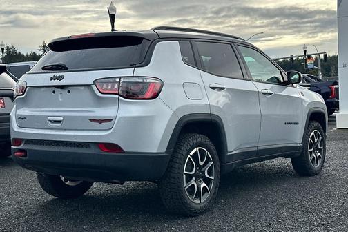 2024 Jeep Compass Trailhawk