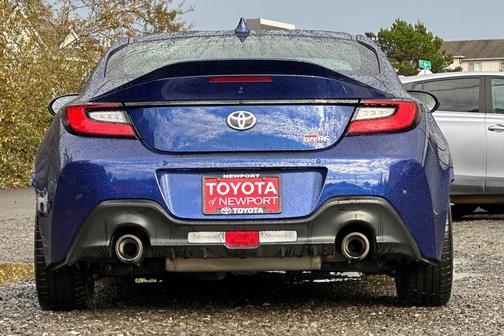 2024 Toyota GR86 Premium