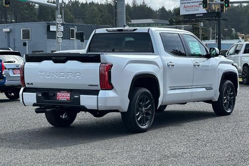 2025 Toyota Tundra Hybrid Platinum
