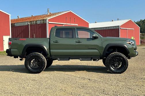 2022 Toyota Tacoma TRD Off Road