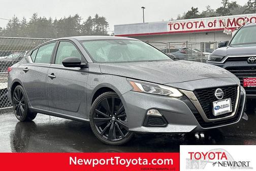 2022 Nissan Altima SR FWD