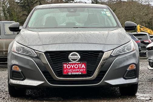 2022 Nissan Altima SR FWD