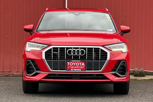 2024 Audi Q3 Premium 45 TFSI S line quattro Tiptronic
