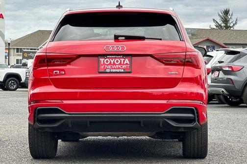 2024 Audi Q3 Premium 45 TFSI S line quattro Tiptronic