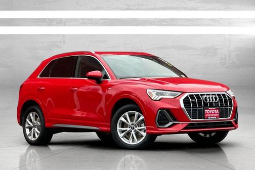2024 Audi Q3 Premium 45 TFSI S line quattro Tiptronic