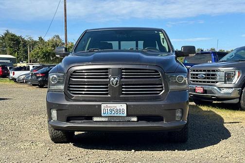 Granite Crystal Metallic Clearcoat 2014 RAM 1500 Sport