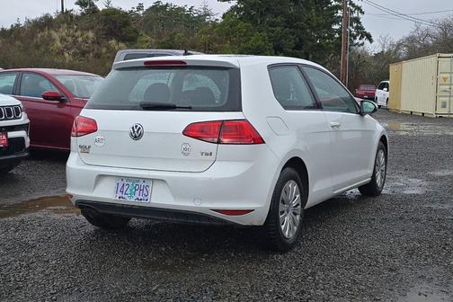 2015 Volkswagen Golf Launch Edition 2-Door