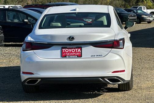 White Pearl 2025 Lexus ES 350 Base