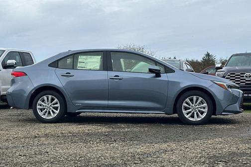 2026 Toyota Corolla Hybrid LE