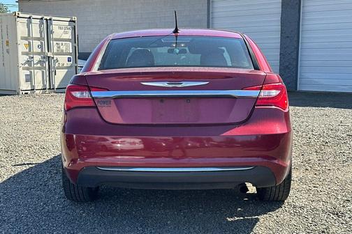 Deep Cherry Red Crystal Pearlcoat 2013 Chrysler 200 LX