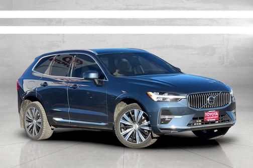 2023 Volvo XC60 Recharge Plug-In Hybrid T8 Ultimate Bright Theme