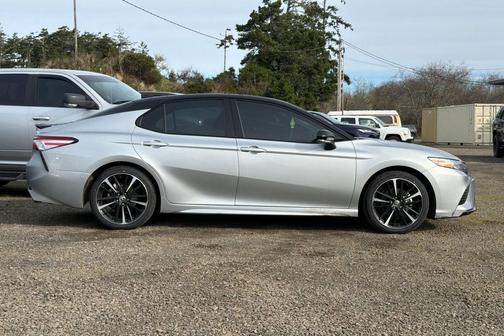 2020 Toyota Camry XSE