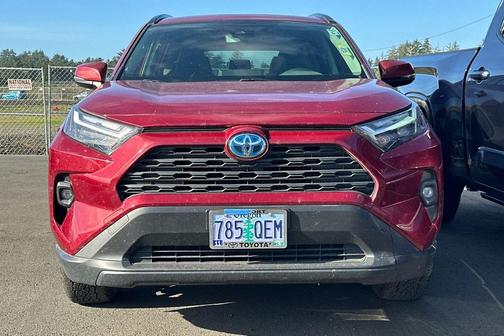 2022 Toyota RAV4 Hybrid XLE Premium
