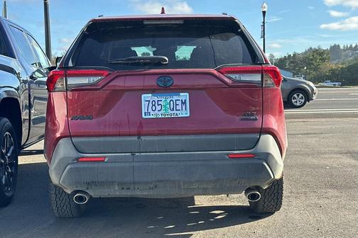 2022 Toyota RAV4 Hybrid XLE Premium