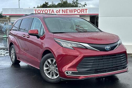 2022 Toyota Sienna XLE