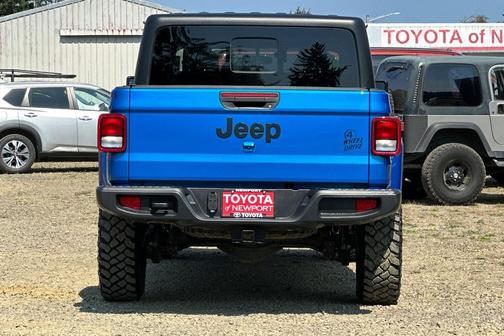 2023 Jeep Gladiator Willys 4x4