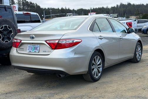 2015 Toyota Camry Hybrid XLE