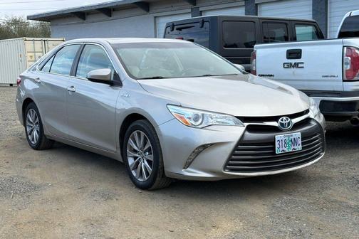 2015 Toyota Camry Hybrid XLE