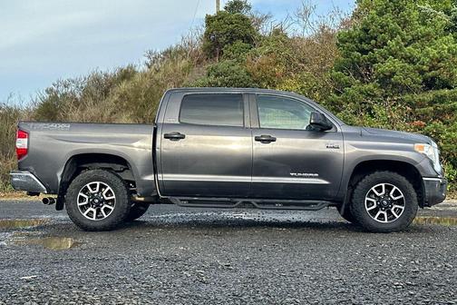 2017 Toyota Tundra 