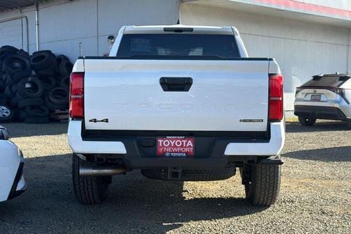 Ice 2026 Toyota Tacoma Hybrid TRD Off Road