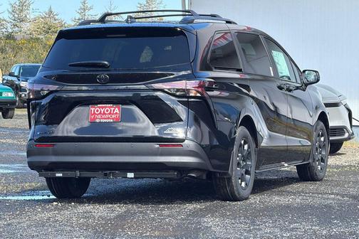 0218 2026 Toyota Sienna Woodland Edition
