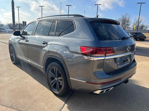 2021 Volkswagen Atlas 3.6 V6 SE w/ Technology R-Line