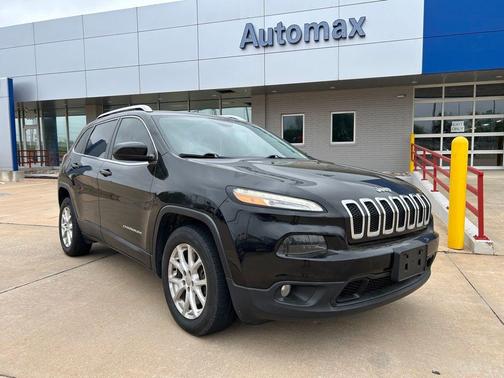 Brilliant Black Crystal Pearlcoat 2016 Jeep Cherokee Latitude
