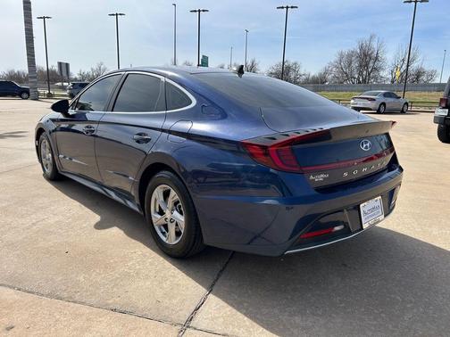 2021 Hyundai SONATA SE
