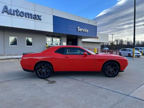 2021 Dodge Challenger SXT