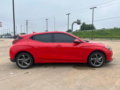 2019 Hyundai Veloster 2.0