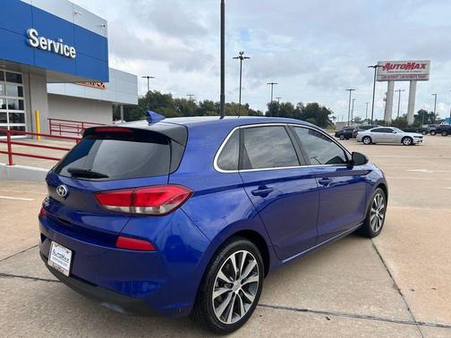 2019 Hyundai Elantra GT Base