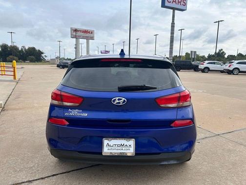 2019 Hyundai Elantra GT Base