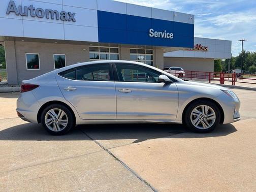Stellar Silver 2020 Hyundai ELANTRA SEL
