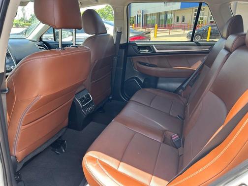 2019 Subaru Outback 2.5i Touring
