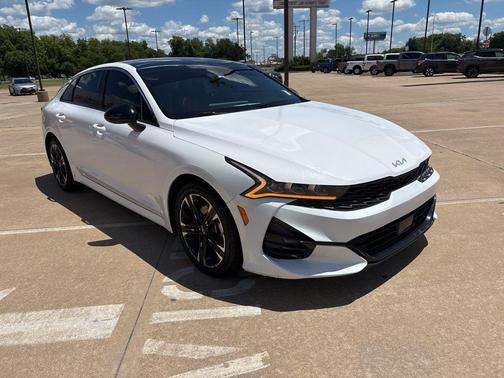2022 Kia K5 GT-Line