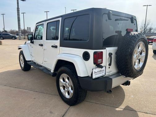2013 Jeep Wrangler Unlimited Sahara
