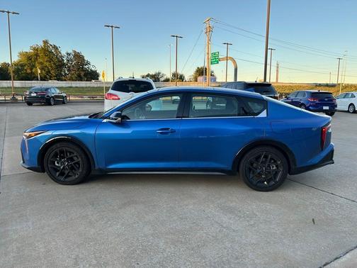 2025 Kia K4 GT-Line Turbo