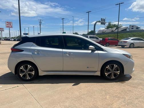 2018 Nissan Leaf SV