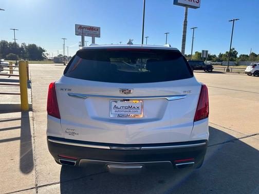 2017 Cadillac XT5 Platinum