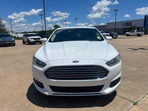 2015 Ford Fusion Hybrid SE