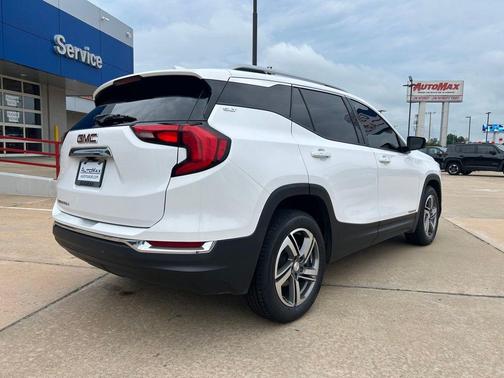 Summit White 2020 GMC Terrain SLT