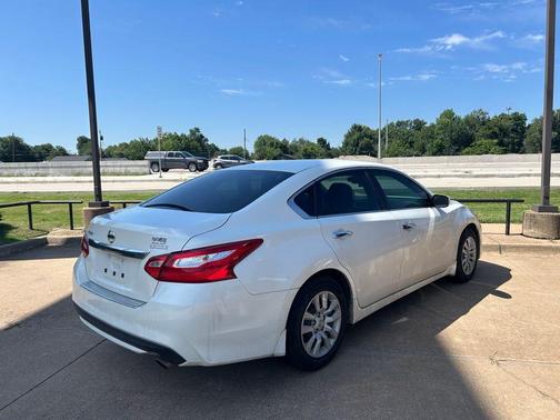 2016 Nissan Altima 2.5 S